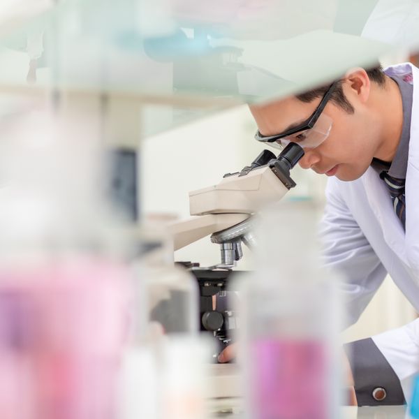Man working on a chemistry laboratory