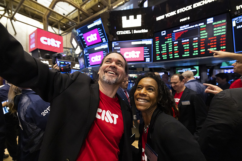 CI&T employees taking a selfie at NYSE