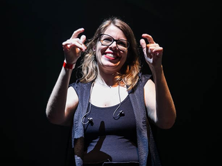Leticia Navero, Sign Language Interpreter