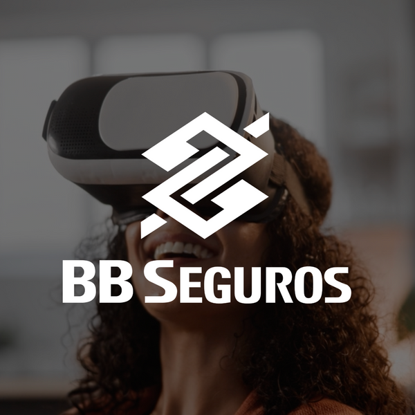 Pessoa feminina, fone de ouvido vr e feliz pela explora&ccedil;&atilde;o, experi&ecirc;ncia futurista e fantasia cibern&eacute;tica.